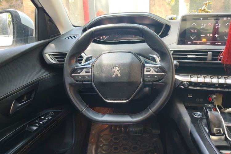 Used Peugeot 4008 2018 350THP Elite Edition Steering Wheel