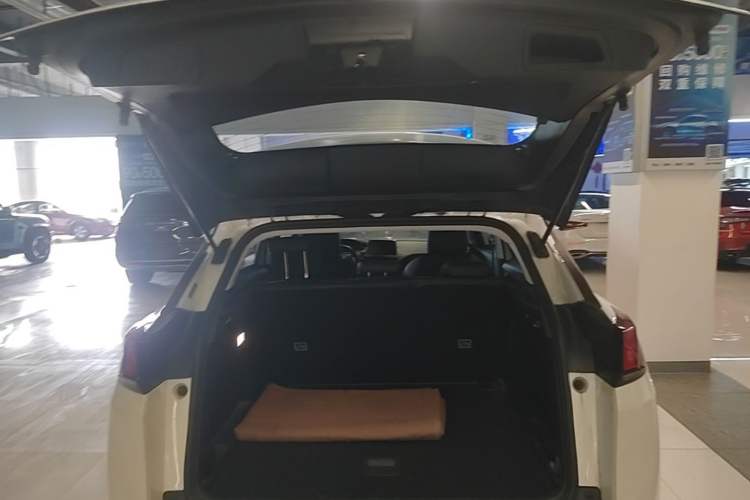 Used Peugeot 4008 2018 350THP Elite Edition Trunk