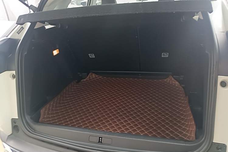 Used Peugeot 4008 2018 350THP Elite Edition Trunk