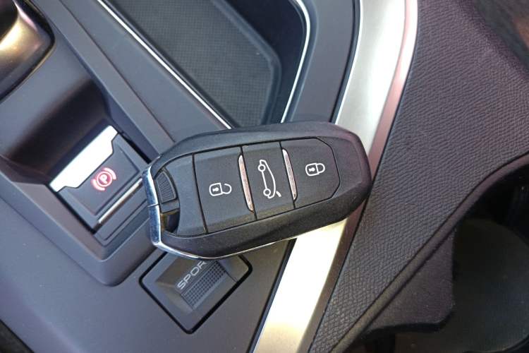 Used Peugeot 4008 2018 350THP Elite Edition Vehicle Key