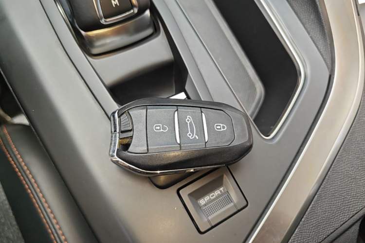 Used Peugeot 4008 2018 350THP Elite Edition Vehicle Key