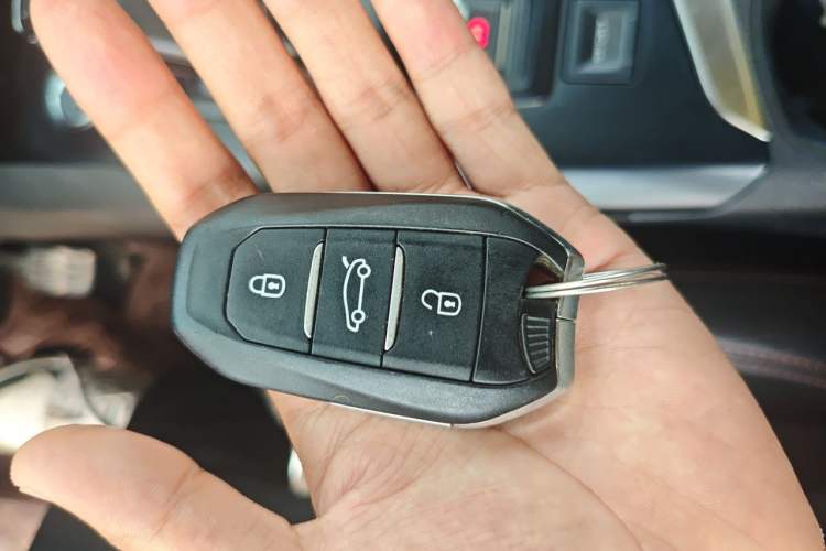 Used Peugeot 4008 2018 380THP Elite Edition Vehicle Key