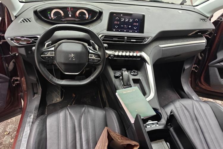 Used Peugeot 4008 2018 350THP Luxury Edition Center Console