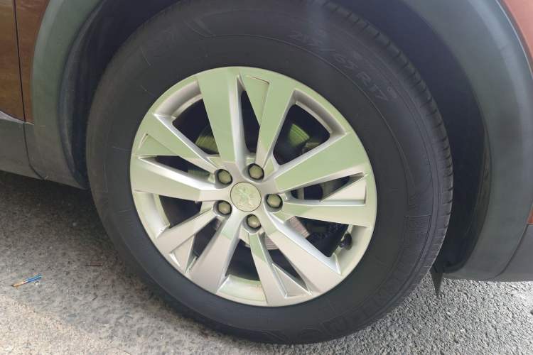 Used Peugeot 4008 2018 350THP Comfort Edition Right Front Wheel Hub