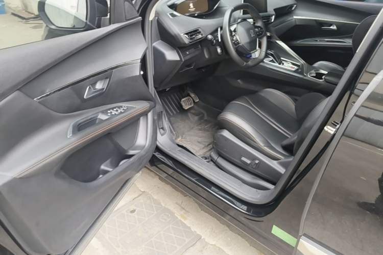 Used Peugeot 4008 2019 360THP BLACKPACK Obsidian Edition Driver Seat