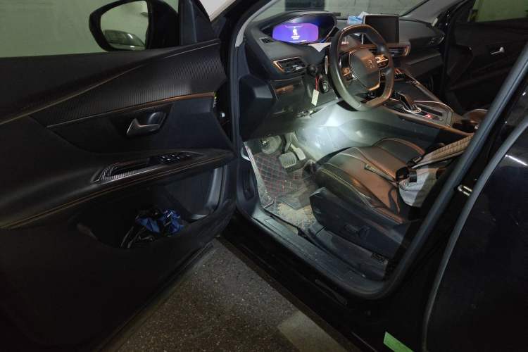 Used Peugeot 4008 2019 360THP BLACKPACK Obsidian Edition Driver Seat