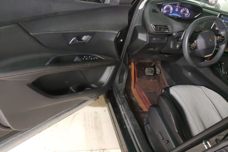 Used Peugeot 4008 2019 360THP BLACKPACK Obsidian Edition Driver Seat