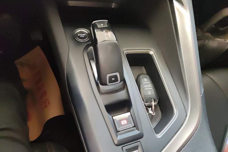 Used Peugeot 4008 2019 360THP BLACKPACK Obsidian Edition Gear Lever