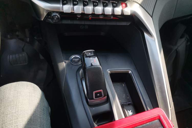 Used Peugeot 4008 2019 360THP BLACKPACK Obsidian Edition Gear Lever