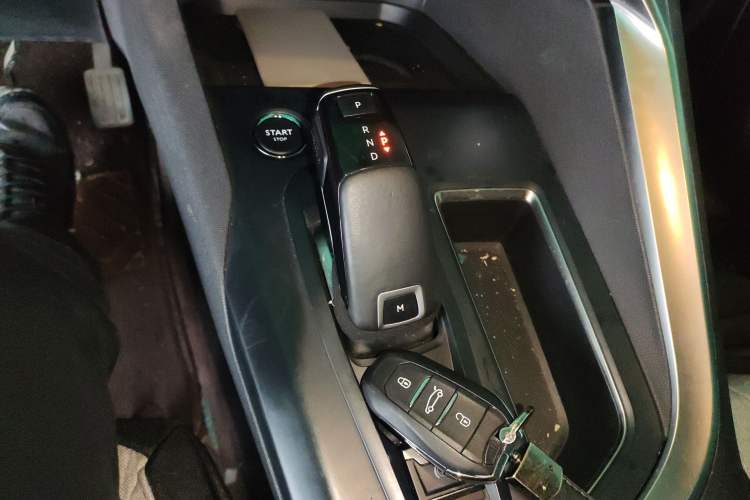 Used Peugeot 4008 2019 360THP BLACKPACK Obsidian Edition Gear Lever