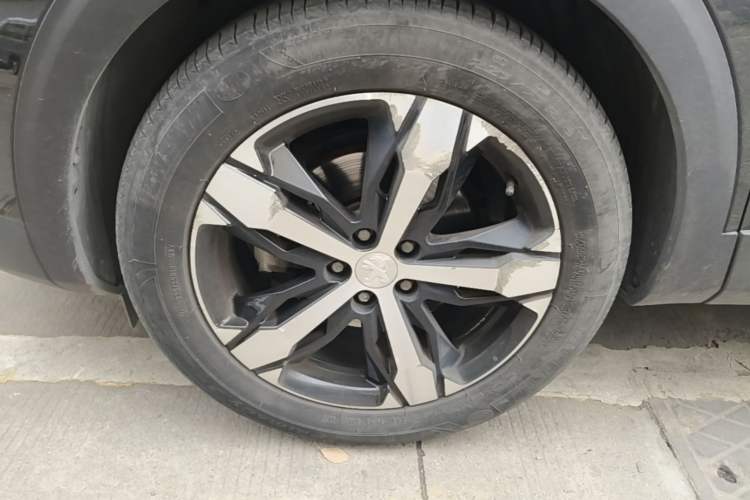 Used Peugeot 4008 2019 360THP BLACKPACK Obsidian Edition Left Front Wheel Hub