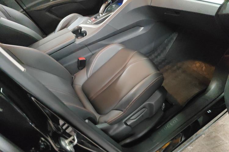 Used Peugeot 4008 2019 360THP BLACKPACK Obsidian Edition Right Front Seat