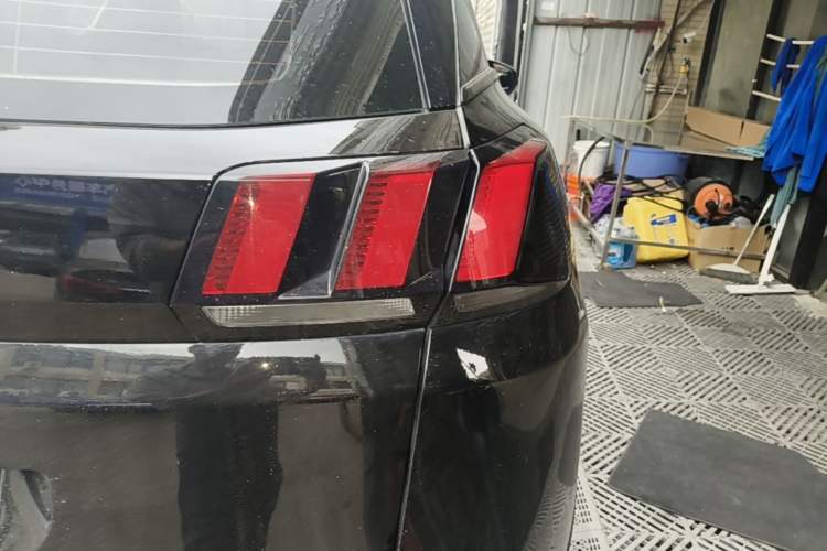 Used Peugeot 4008 2019 360THP BLACKPACK Obsidian Edition Right Rear Taillight
