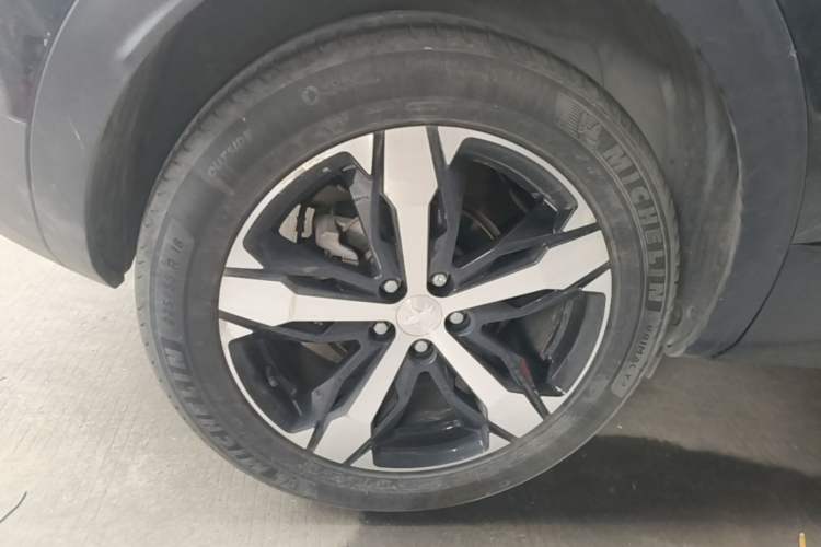 Used Peugeot 4008 2019 360THP BLACKPACK Obsidian Edition Right Rear Wheel Hub