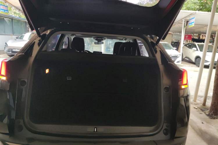 Used Peugeot 4008 2019 360THP BLACKPACK Obsidian Edition Trunk