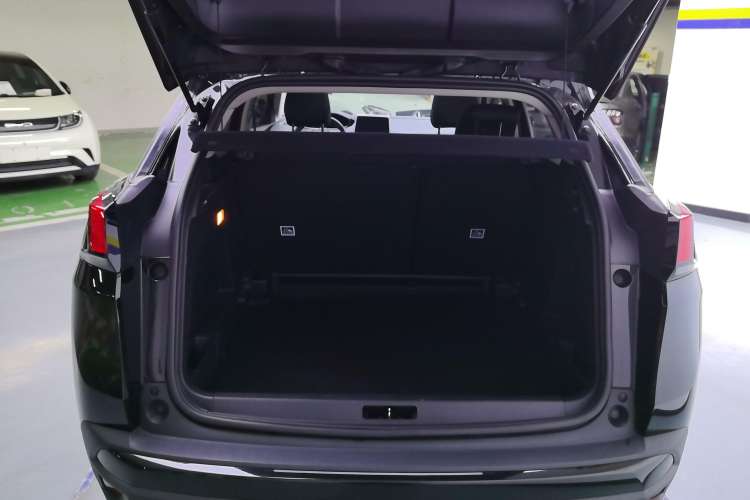 Used Peugeot 4008 2019 360THP BLACKPACK Obsidian Edition Trunk