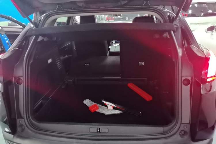 Used Peugeot 4008 2019 360THP BLACKPACK Obsidian Edition Trunk