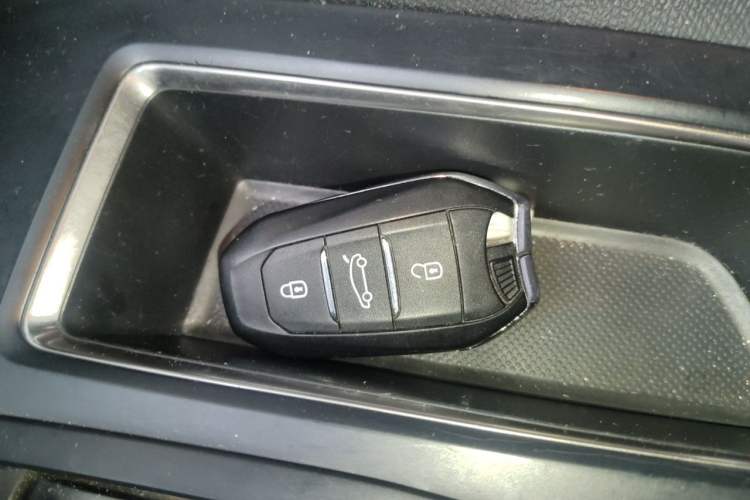 Used Peugeot 4008 2019 360THP BLACKPACK Obsidian Edition Vehicle Key