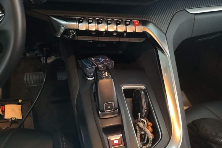Used Peugeot 4008 2019 350THP First Edition Gear Lever