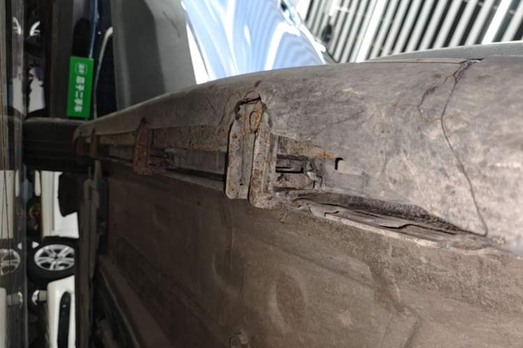 Used Peugeot 4008 2019 350THP First Edition Right Side Sill