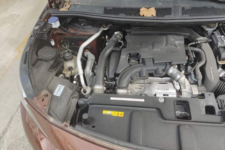 Used Peugeot 4008 2019 350THP First Edition Engine Bay Right