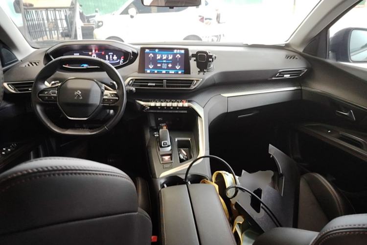 Used Peugeot 4008 2019 350THP First Edition Center Console