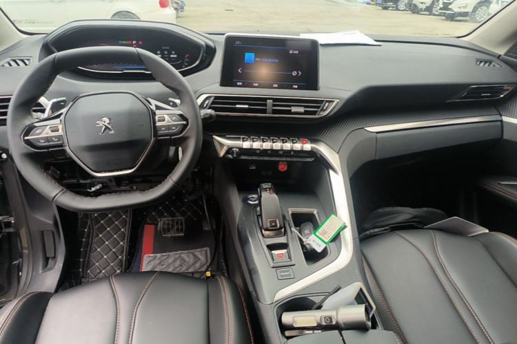 Used Peugeot 4008 2019 350THP First Edition Center Console
