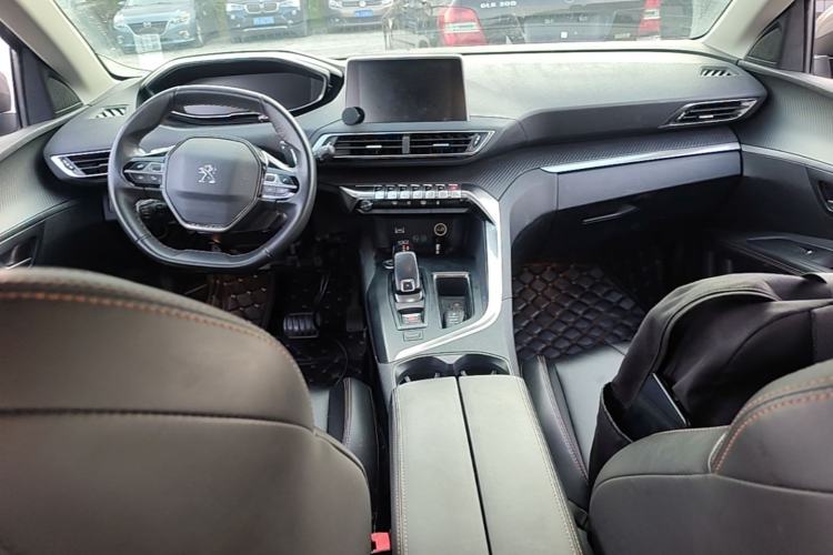 Used Peugeot 4008 2019 350THP First Edition Center Console