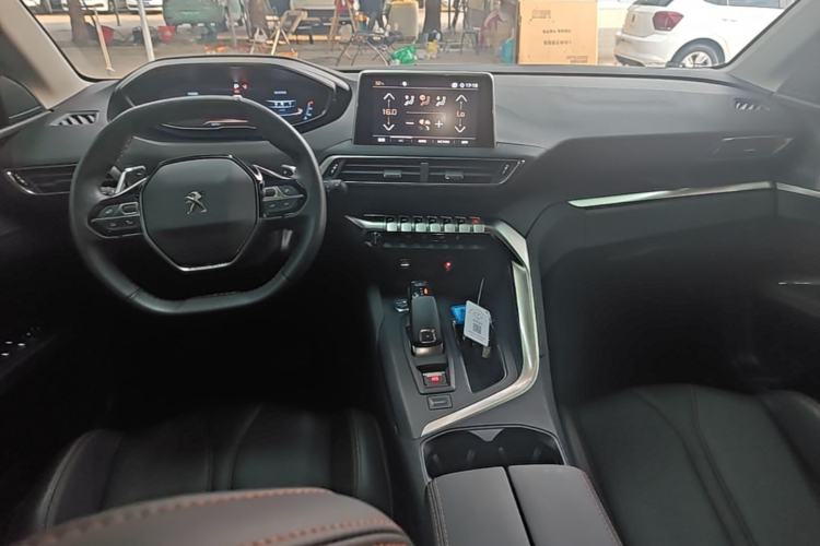 Used Peugeot 4008 2019 350THP First Edition Center Console