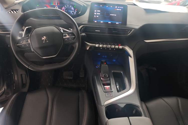 Used Peugeot 4008 2019 Revised Version 360THP – First Edition Center Console