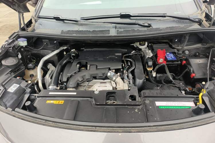 Used Peugeot 4008 2019 350THP First Edition Engine Bay
