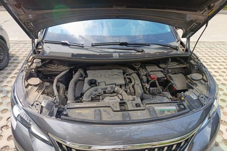 Used Peugeot 4008 2019 350THP Excellence Edition Engine Bay