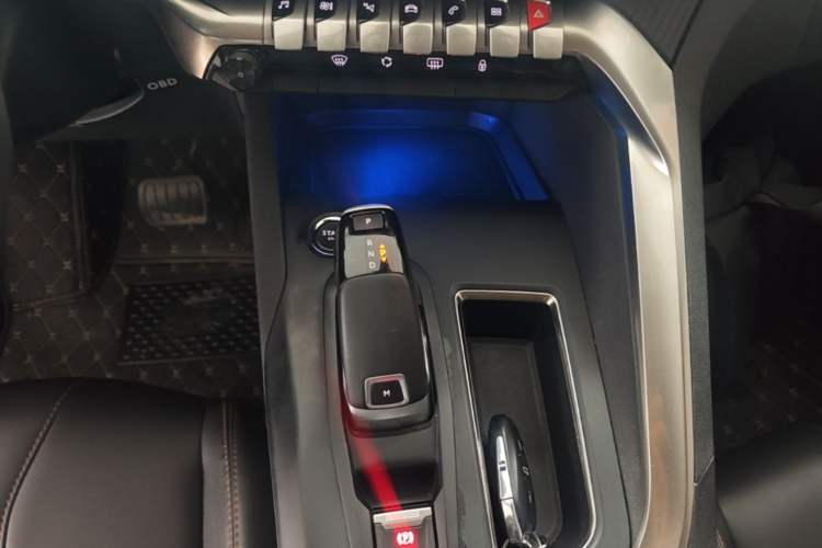 Used Peugeot 4008 2019 Revised Version 360THP – First Edition Gear Lever