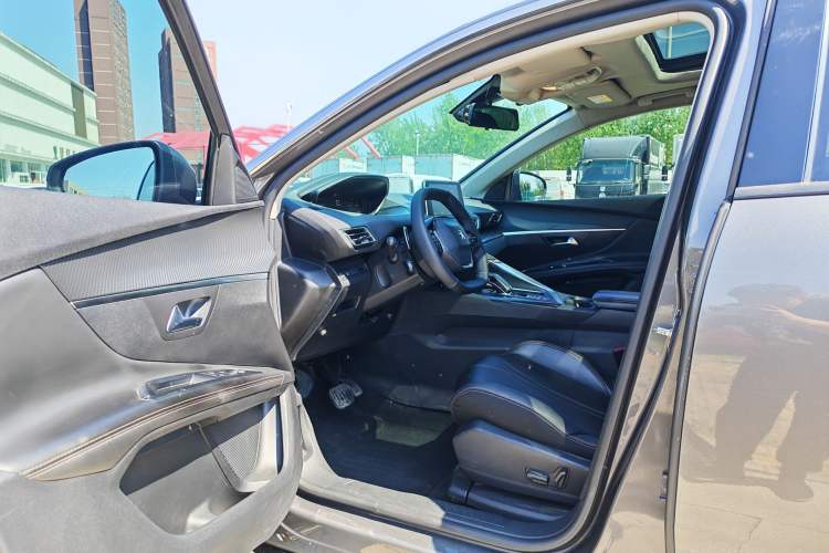 Used Peugeot 4008 2019 350THP First Edition Interior 7