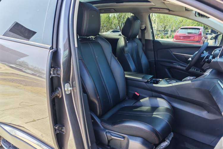 Used Peugeot 4008 2019 350THP First Edition Interior 8