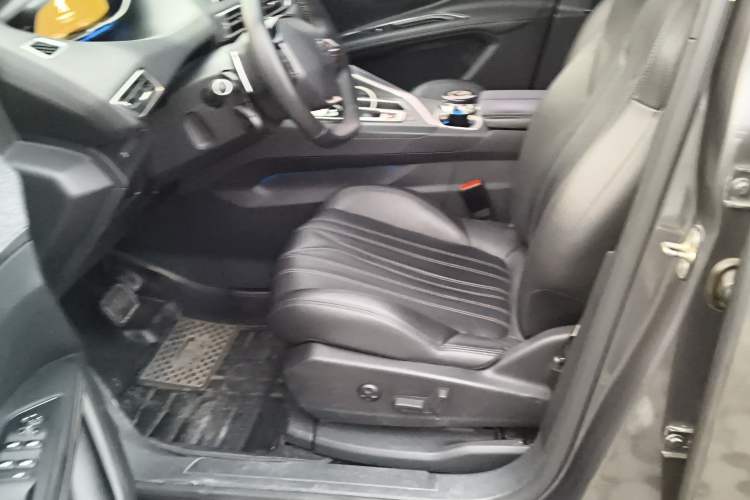 Used Peugeot 4008 2019 380THP Excellence Edition Left Front Seat