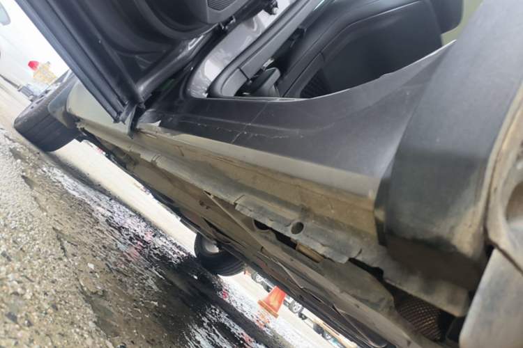 Used Peugeot 4008 2019 350THP First Edition Left Side Sill