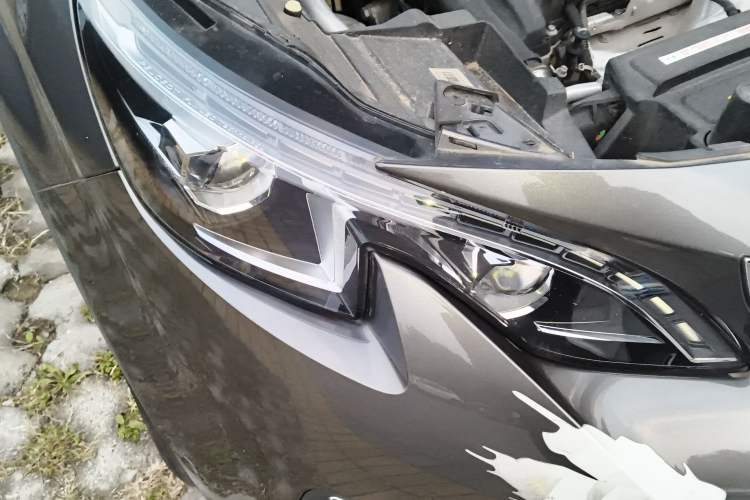 Used Peugeot 4008 2019 380THP Excellence Edition Right Front Headlight