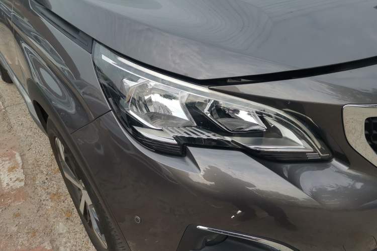 Used Peugeot 4008 2019 Revised Version 360THP – First Edition Right Front Headlight