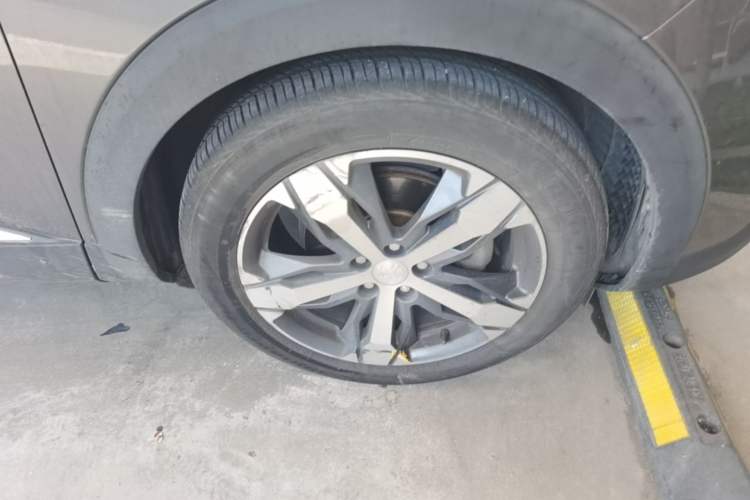 Used Peugeot 4008 2019 350THP First Edition Right Front Wheel Hub