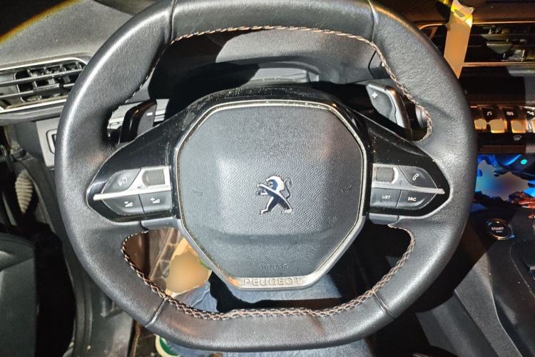 Used Peugeot 4008 2019 350THP First Edition Steering Wheel