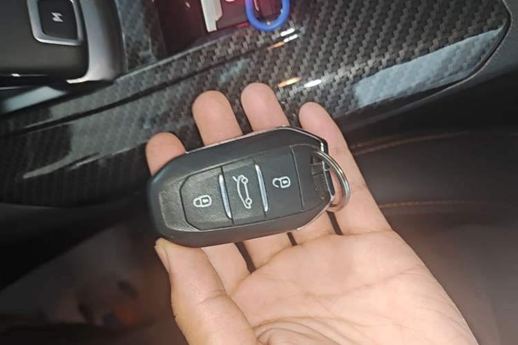 Used Peugeot 4008 2019 Revised Version 360THP – First Edition Vehicle Key