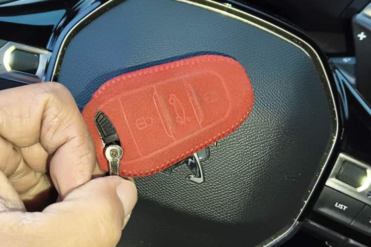 Used Peugeot 4008 2019 380THP Excellence Edition Vehicle Key