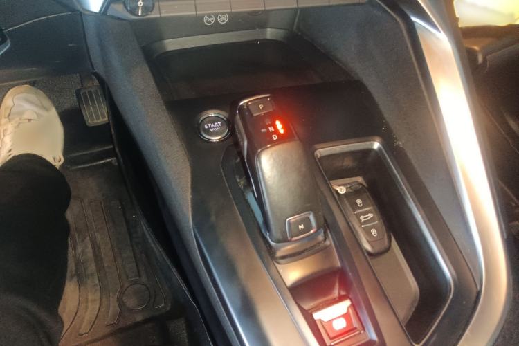 Used Peugeot 4008 2019 380THP First Edition Gear Lever