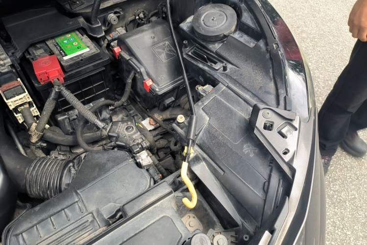 Used Peugeot 4008 2019 360THP First Edition Engine Bay Left