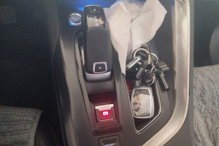 Used Peugeot 4008 2019 350THP First Edition Gear Lever
