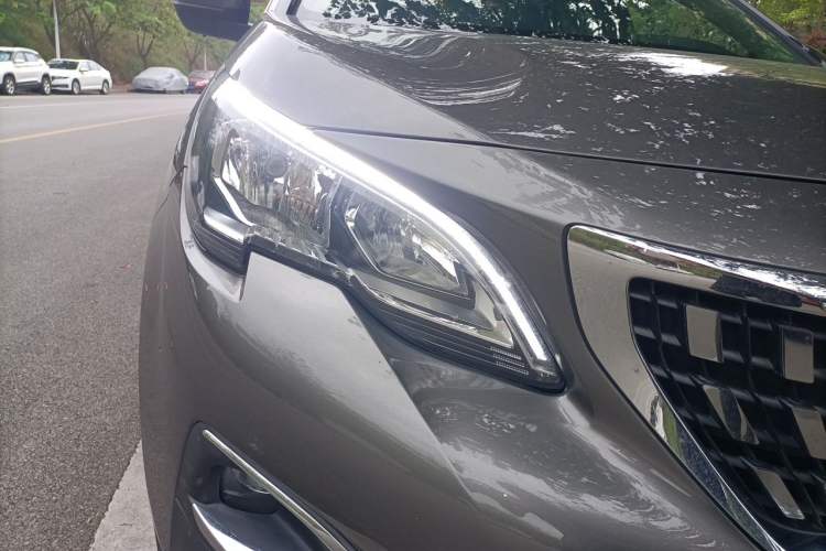 Used Peugeot 4008 2019 Revised Version 360THP – First Edition Right Front Headlight