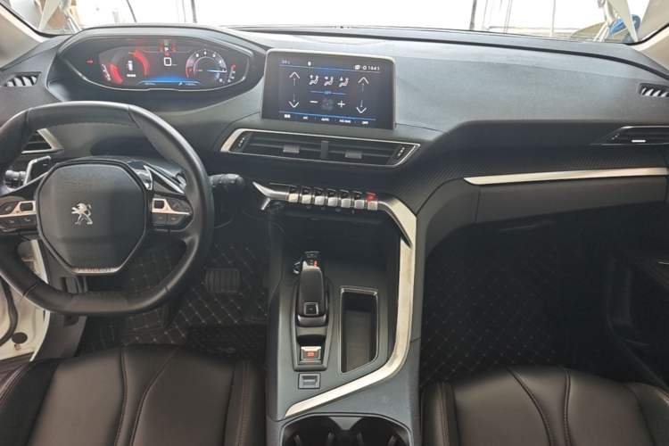 Used Peugeot 4008 2019 350THP First Edition Center Console