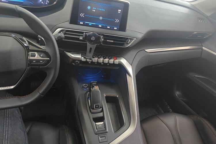 Used Peugeot 4008 2019 Revised Version 360THP – First Edition Center Console