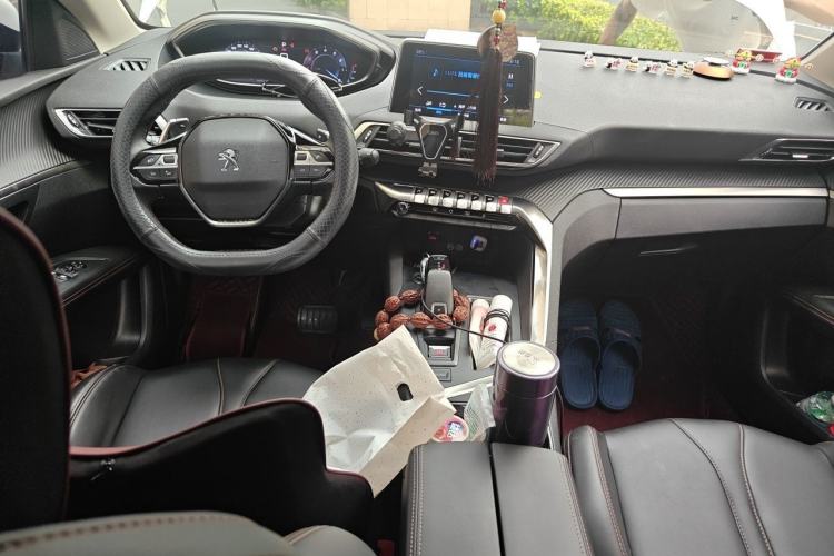 Used Peugeot 4008 2019 Revised Version 360THP – First Edition Center Console